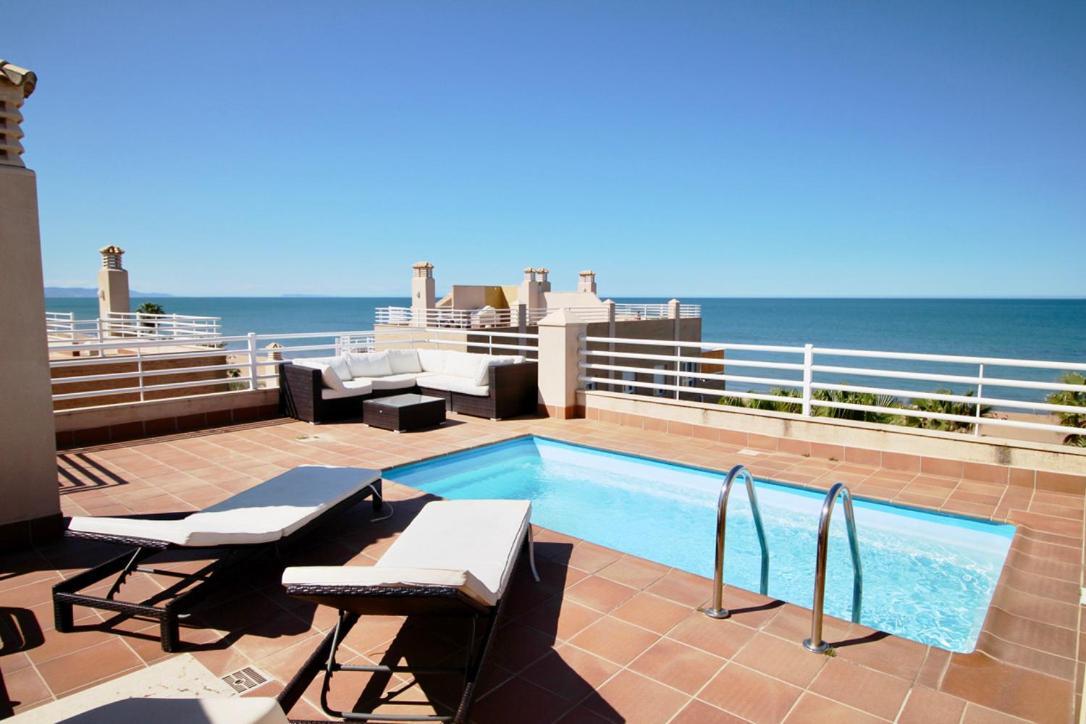 Atico Con Piscina Privada En Primera Linea Apartment Denia Exterior foto