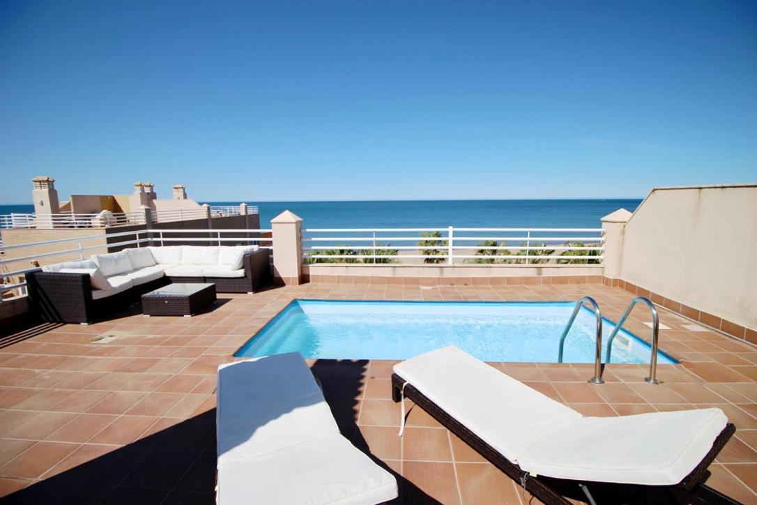 Atico Con Piscina Privada En Primera Linea Apartment Denia Exterior foto