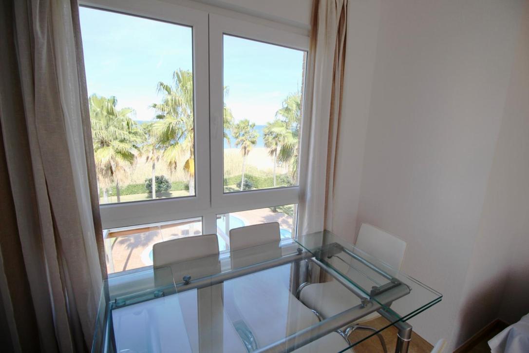 Atico Con Piscina Privada En Primera Linea Apartment Denia Exterior foto