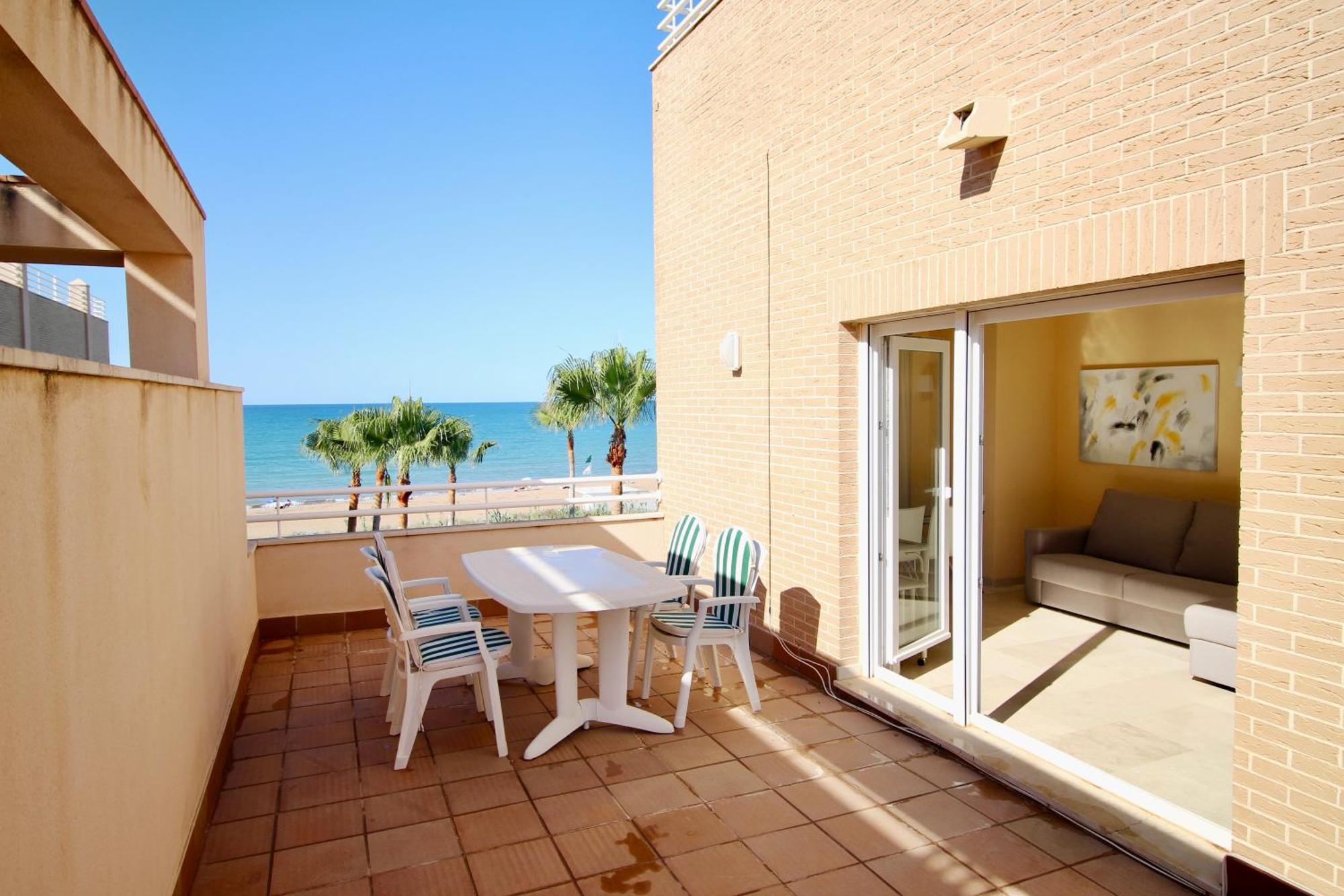 Atico Con Piscina Privada En Primera Linea Apartment Denia Cameră foto